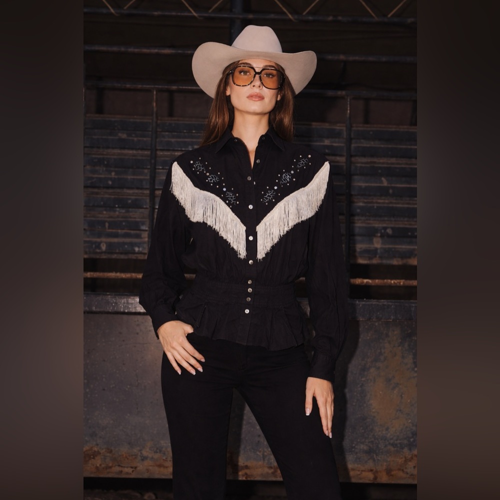 Neiman Marcus Western Top Shirt Black White Tassels Leather Appliqué 10 M - Picture 3 of 4